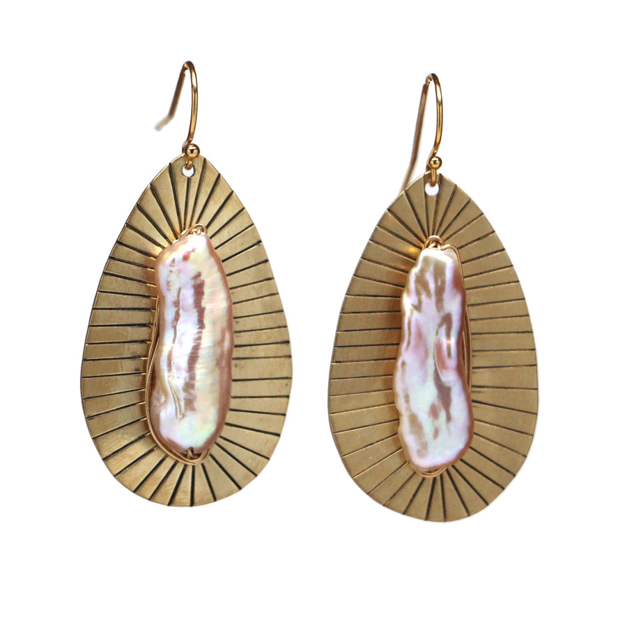 Sunbeam Earrings - Freshwater Pearl